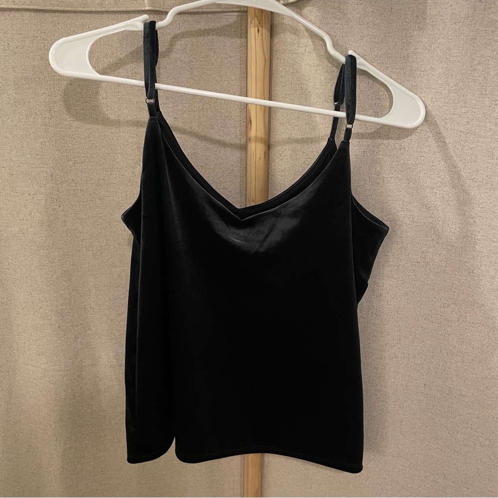 Banana Republic Women’s Spaghetti Strap Adjustable Strap Top - Picture 7 of 9